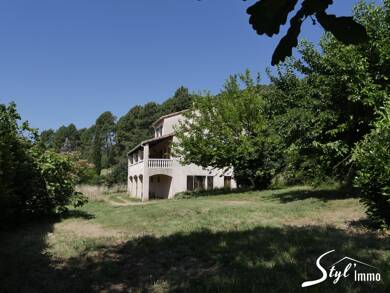 Villa à vendre 235 000 € 6 pièces 4 chambres 135 m² 2 900 m² de terrain Senechas 30450