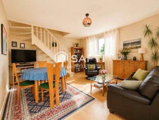Duplex à vendre 264 000 € 3 pièces 2 chambres 62 m² Étage 1/2 Aqueduc Sud Plaisir 78370