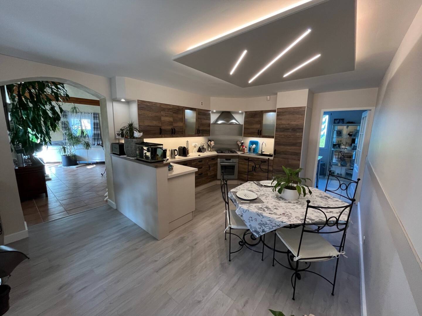Maison à vendre, 250m², SAINT DIDIER SUR BEAUJEU