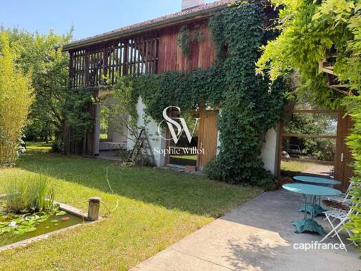 Maison à vendre 1 570 000 € 9 pièces 5 chambres 475 m² 2 780 m² de terrain Chavanod 74650