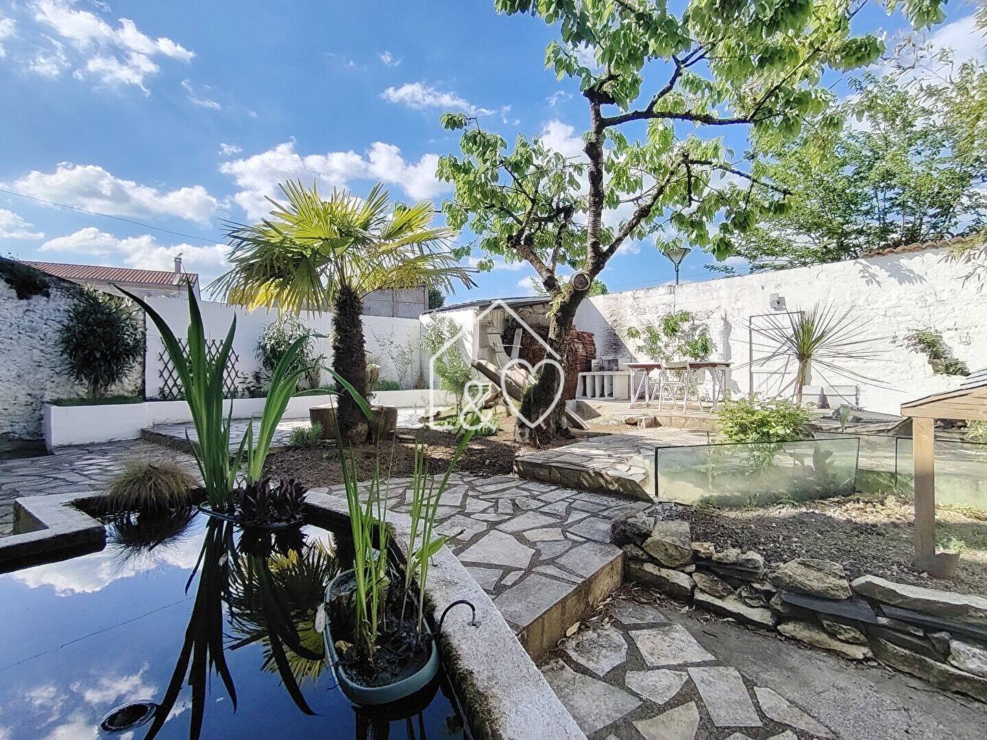 Maison à vendre, 200m², LA ROMAGNE