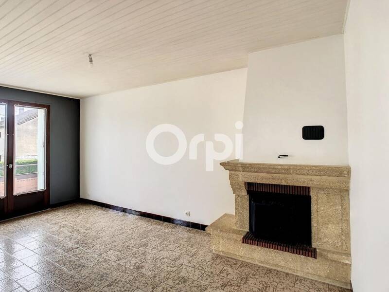 Maison à louer, 112m², SAINT PANTALEON DE LARCHE