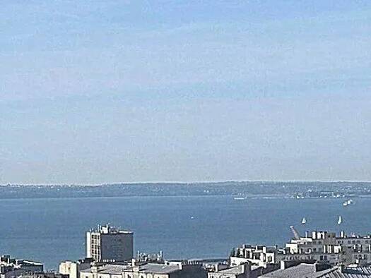 Appartement à vendre 170 000 € 4 pièces 2 chambres 70 m² Étage 5/14 Centre Brest 29200