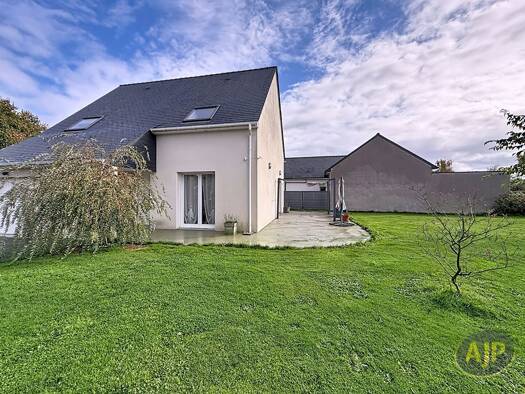 Maison à vendre 329 963 € 6 pièces 5 chambres 110 m² 645 m² de terrain Hors Agglomeration Nort-sur-Erdre 44390