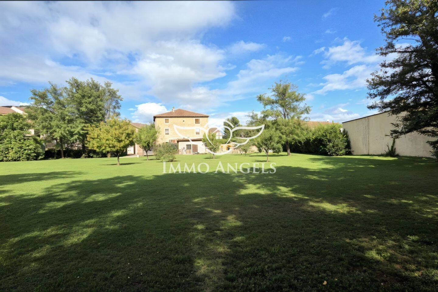 Maison à vendre, 246m², VALLON PONT D'ARC