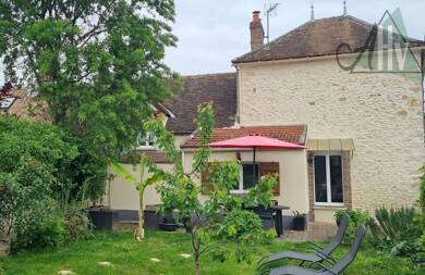 Maison à vendre 214 000 € 3 pièces 2 chambres 90 m² 197 m² de terrain Montigny Lencoup 77520