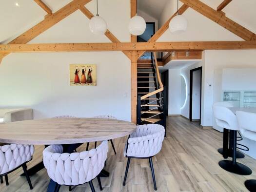 Duplex à vendre 599 000 € 4 pièces 3 chambres 97,7 m² Étage 1/1 Lathuile 74210