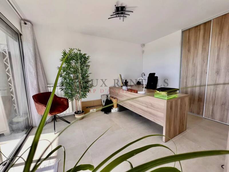 Maison à louer, 64m², VALLAURIS