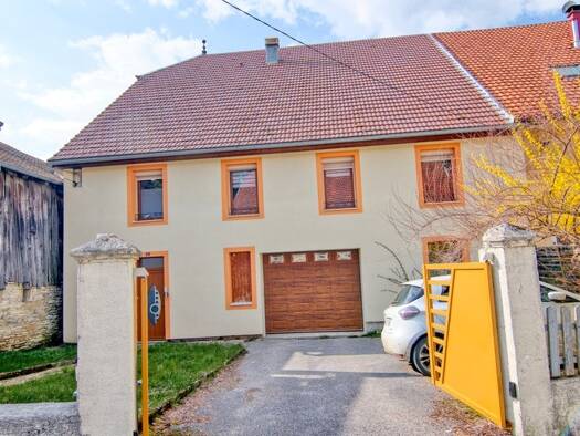 Maison à vendre 229 900 € 7 pièces 5 chambres 261 m² 495 m² de terrain Val-d'Usiers 25520