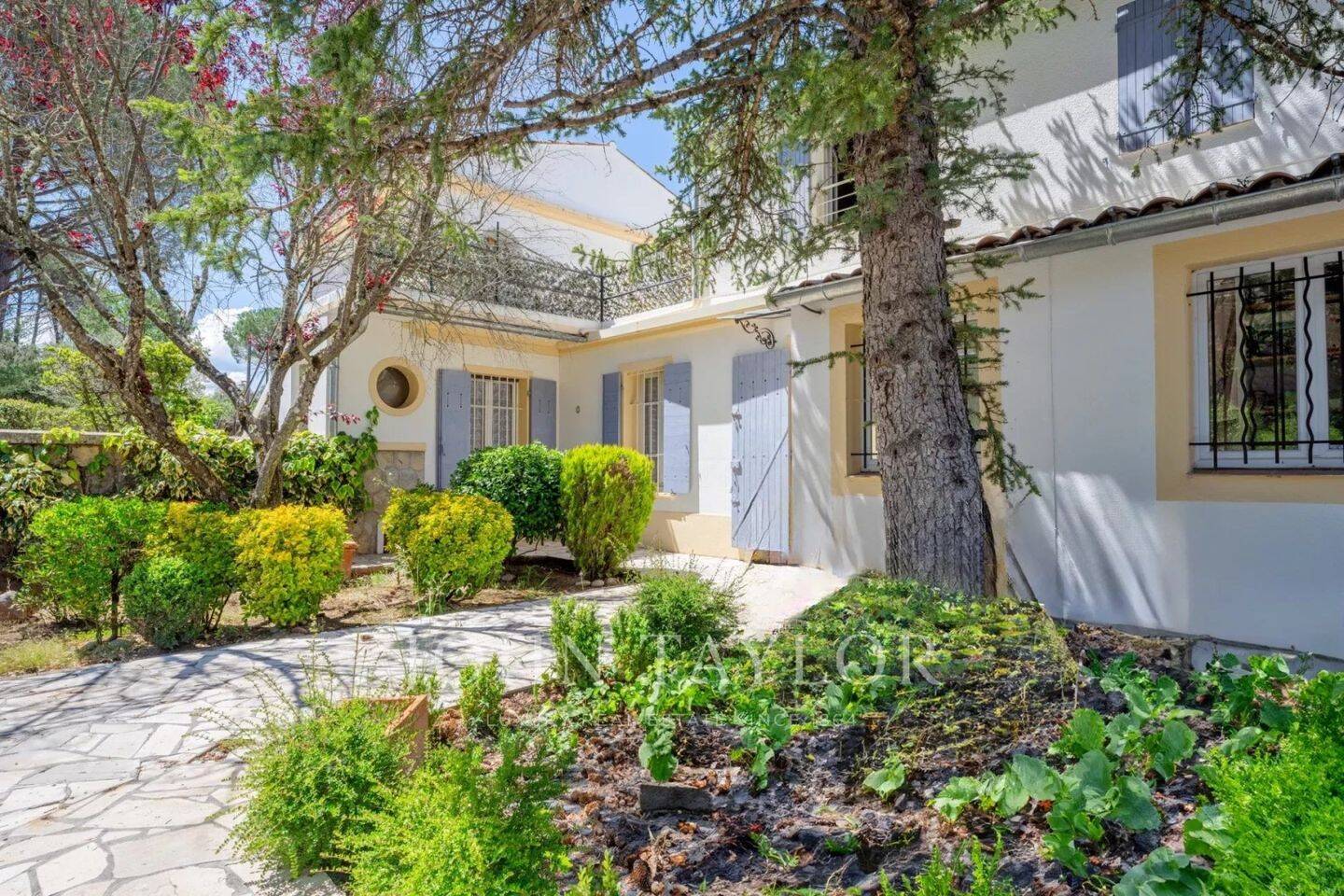 Maison à vendre, 470m², GREOUX LES BAINS