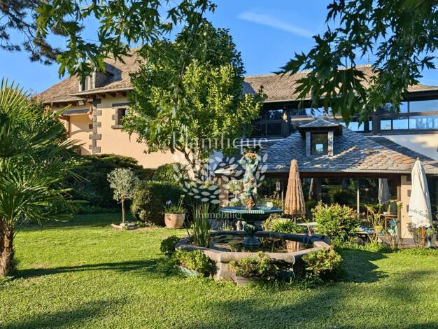 Villa à vendre de 1.1M à 1.7M € 10 pièces 5 chambres 469 m² 2 200 m² de terrain Sud Rumilly 74150