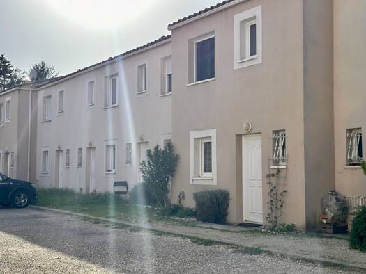 Maison à vendre 118 000 € 3 pièces 2 chambres 56,1 m² Pont-Saint-Esprit 30130