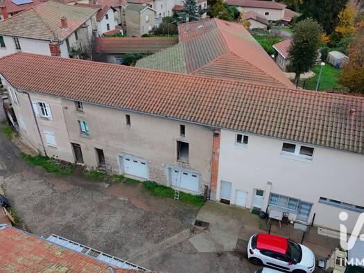 Appartement à vendre 75 000 € 1 pièce 55 m² Étage 1/1 Les Halles 69610
