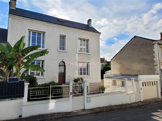 Maison à vendre 560 000 € 9 pièces 5 chambres 170 m² 279 m² de terrain Tours 37000