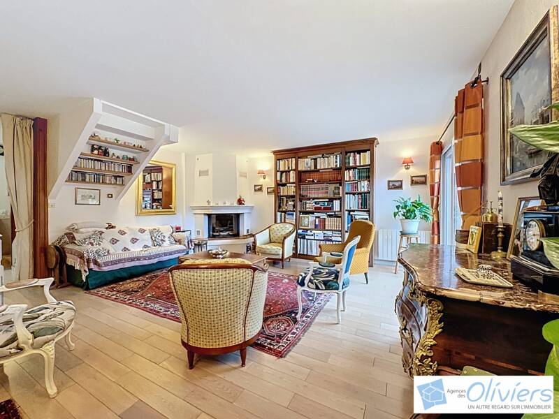 Maison à vendre, 131m², VOISINS LE BRETONNEUX