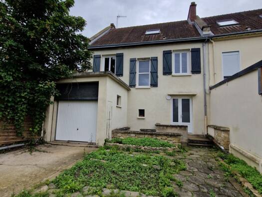 Maison à louer 887 € 4 pièces 2 chambres 85 m² 100 m² de terrain Gournay-en-Bray 76220