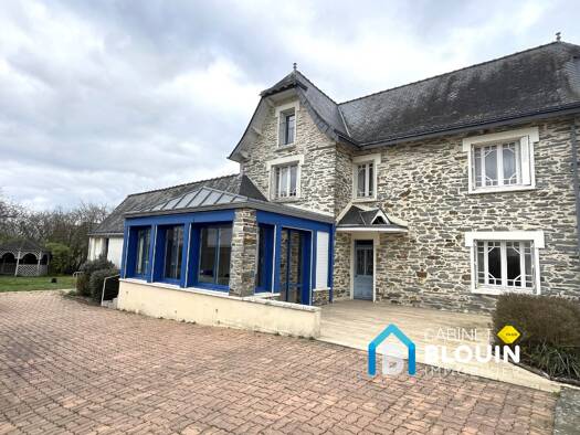 Maison à vendre 364 000 € 9 pièces 6 chambres 188 m² 1 604 m² de terrain Saffré 44390