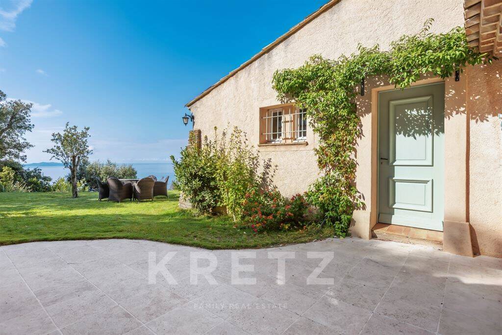 Maison à vendre, 171m², RAYOL CANADEL SUR MER