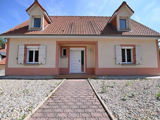 Maison à vendre 273 000 € 6 pièces 5 chambres 132 m² 1 659 m² de terrain Saint-Riquier 80135