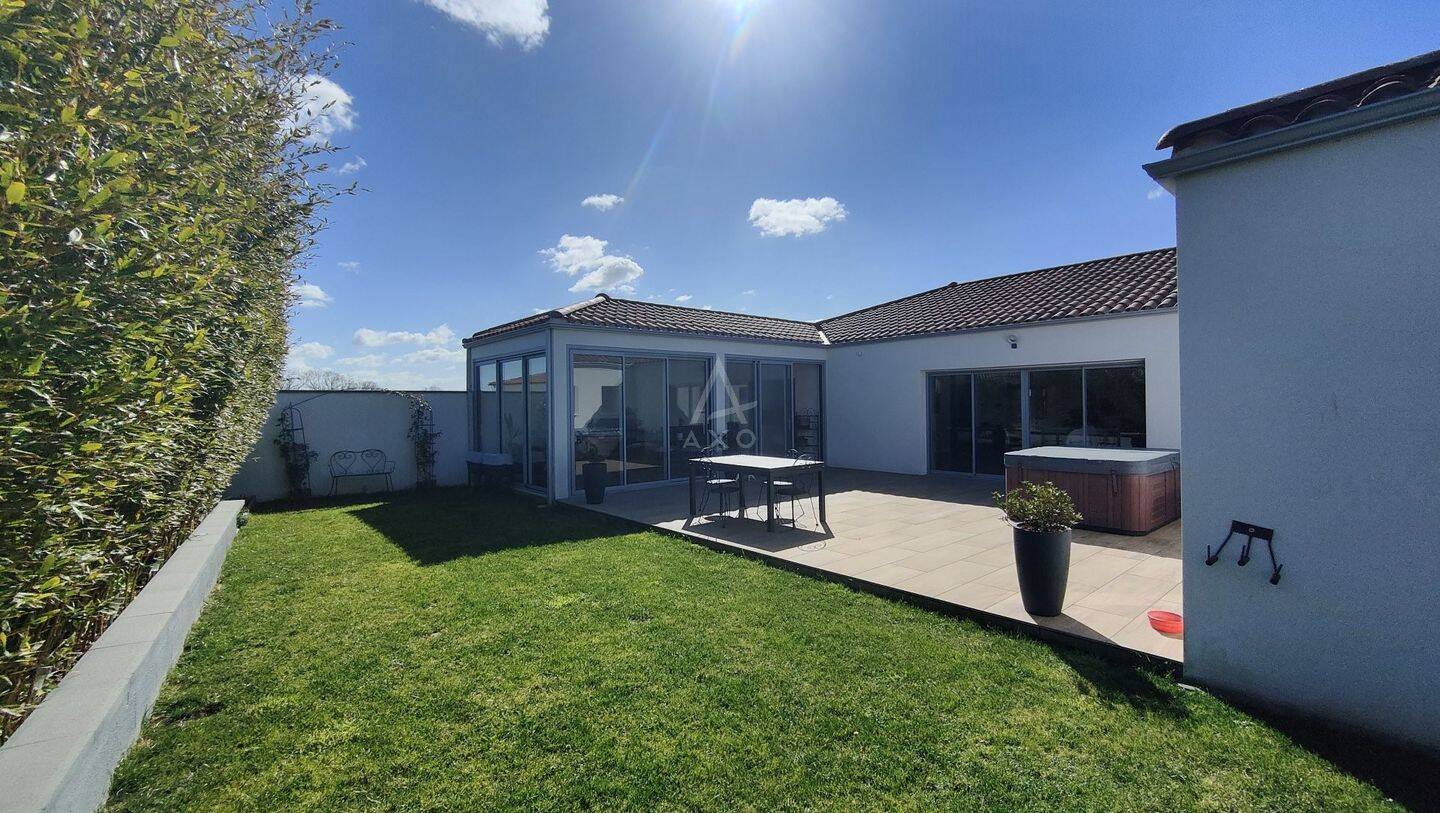 Maison à vendre, 164m², SAINT VINCENT SUR JARD