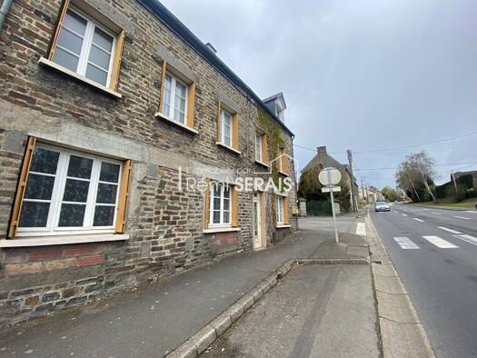 Maison à vendre 59 900 € 4 pièces 3 chambres 126 m² 693 m² de terrain Nord Est Condé-en-Normandie 14110