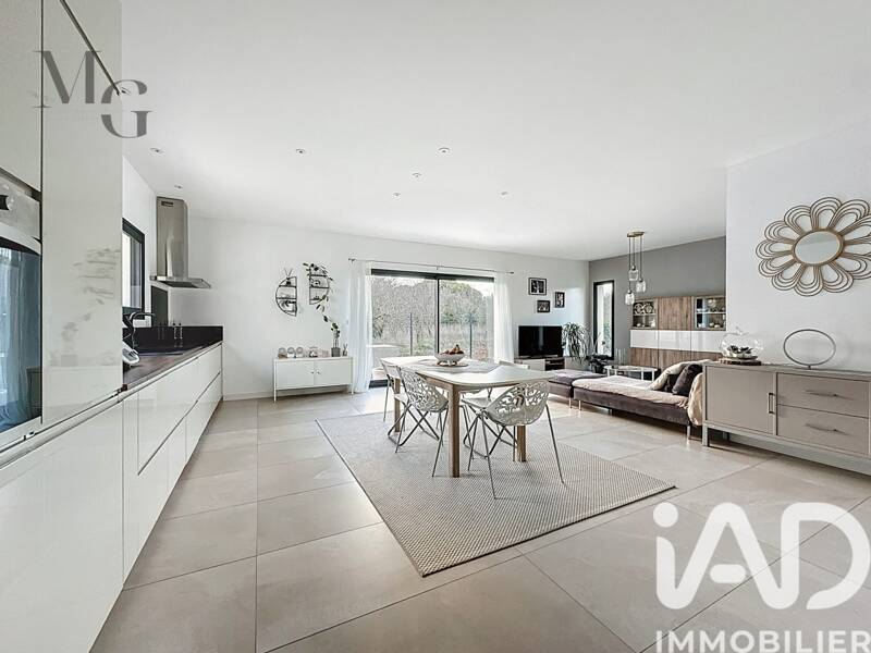 Maison à vendre, 108m², POMEROLS