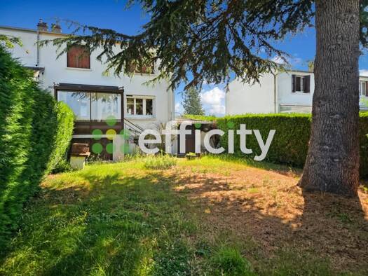 Maison de ville à vendre 170 000 € 5 pièces 3 chambres 84 m² 379 m² de terrain Gasny 27620