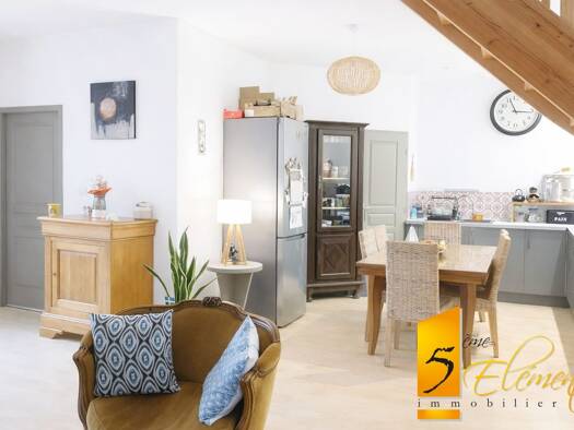Duplex à vendre 220 000 € 3 pièces 2 chambres 65,2 m² 1er étage Chazay-d'Azergues 69380