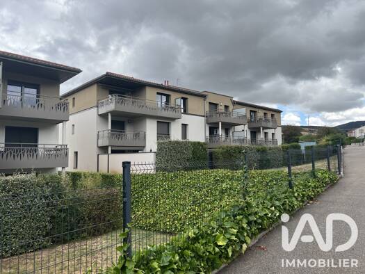 Appartement à vendre 195 000 € 3 pièces 2 chambres 62,97 m² 3 étages Saint-Paul-en-Jarez 42740