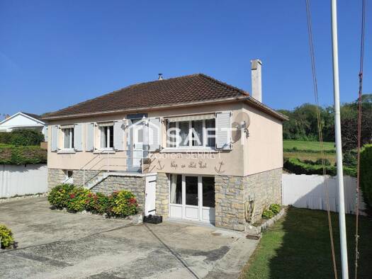 Maison à vendre 195 000 € 3 pièces 2 chambres 63 m² 1 690 m² de terrain Huppain Port-en-Bessin-Huppain 14520