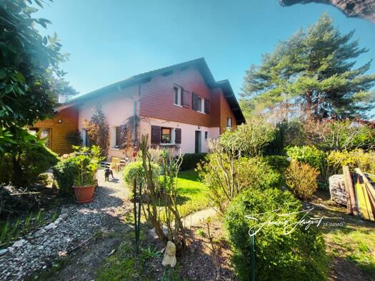 Maison à vendre 830 000 € 9 pièces 5 chambres 191,2 m² 865 m² de terrain Sud Saint-Jorioz 74410