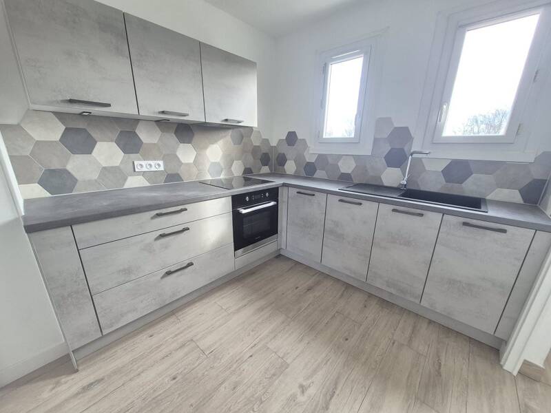 Maison à louer, 61m², CHAVANOZ