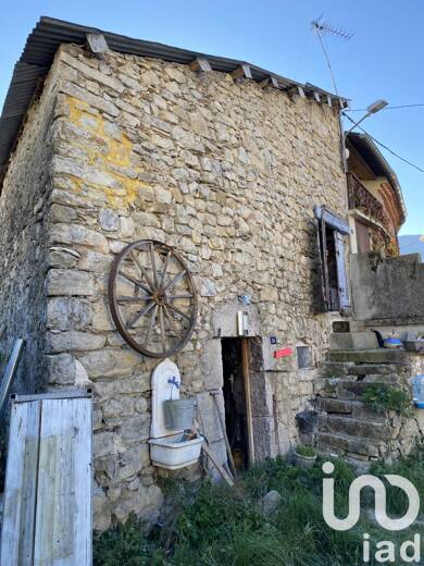 Maison à vendre 50 000 € 2 pièces 1 chambre 130 m² 44 m² de terrain Veynes 05400