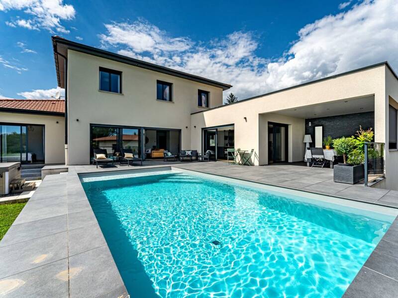 Maison à vendre, 205m², LA TOUR DE SALVAGNY