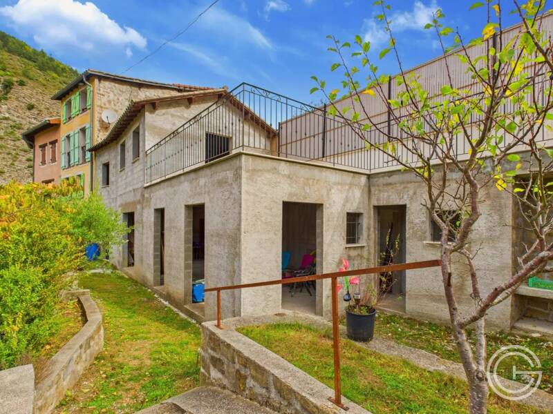 Maison à vendre, 137m², LANTOSQUE