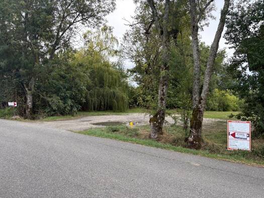 Terrain constructible à vendre 145 000 € 740 m² de terrain Bazus 31380