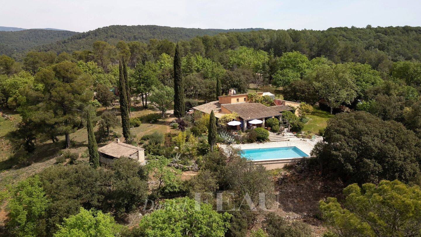 Maison à vendre, 330m², ENTRECASTEAUX