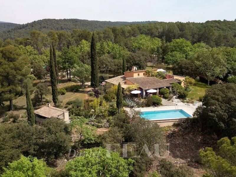 Maison à vendre, 330m², ENTRECASTEAUX