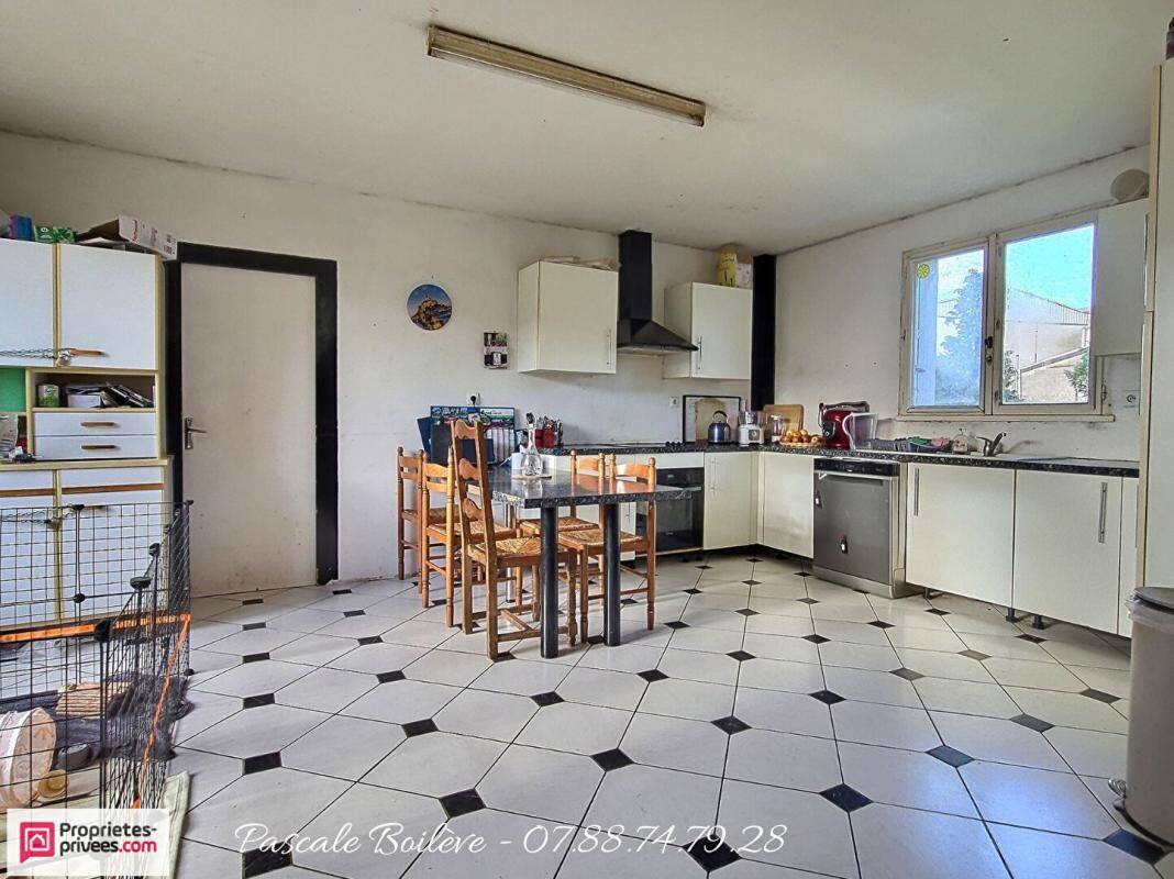Maison à vendre, 167m², MOULIHERNE