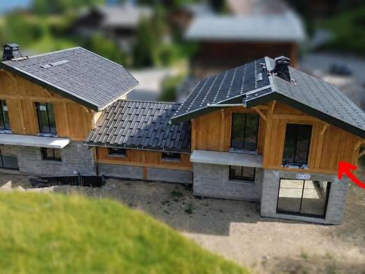 Chalet à vendre 750 000 € 5 pièces 4 chambres 112 m² 513 m² de terrain Les Carroz D'Arâches Arâches-la-Frasse 74300