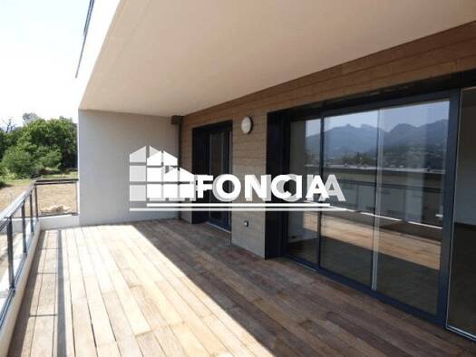 Appartement à louer 856 € 2 pièces 1 chambre 47,9 m² 1er étage Laurier-Merande Chambéry 73000