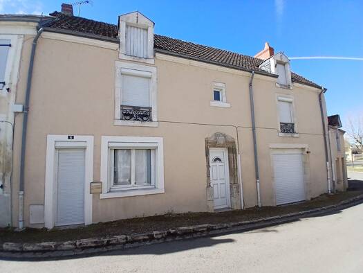 Maison à vendre 60 000 € 5 pièces 3 chambres 107 m² 210 m² de terrain Arthon 36330