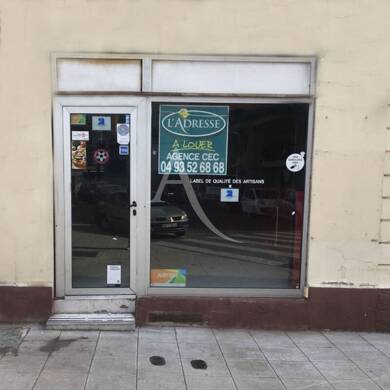 Local commercial à louer 999 € 35 m² de surface de vente Nice 06000