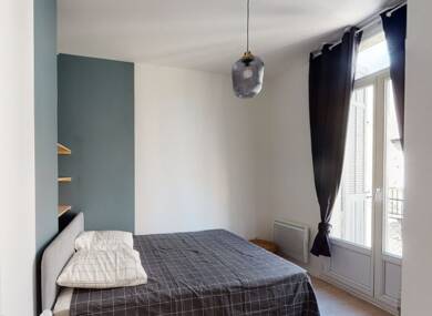 Appartement à louer 415 € 4 pièces 1 chambre 62 m² 4ème étage Les Grandes Carmes Marseille 2ème 13002
