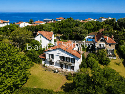 Maison à vendre 2 900 000 € 11 pièces 6 chambres 338 m² 991 m² de terrain Cinq Cantons-Golf Anglet 64600