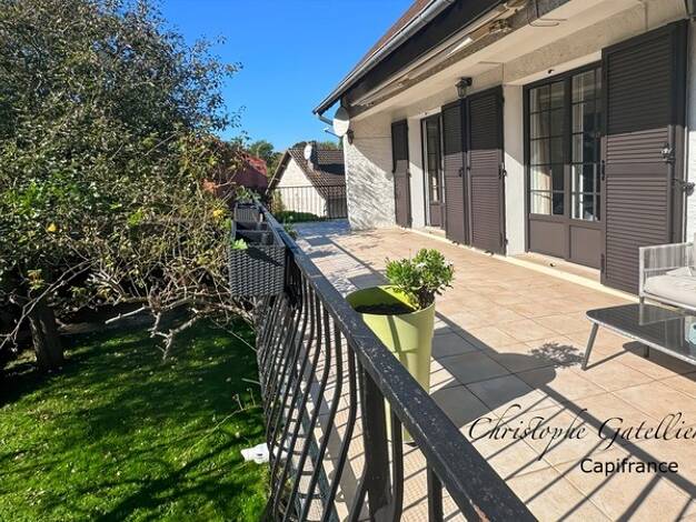 Appartement à vendre 329 000 € 4 pièces 2 chambres 100 m² RDC Les Communes Bois-d'Arcy 78390