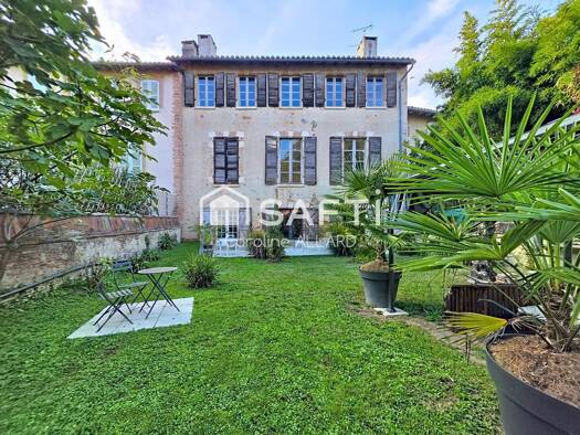 Demeure à vendre 299 900 € 15 pièces 8 chambres 332 m² 463 m² de terrain Lombez 32220