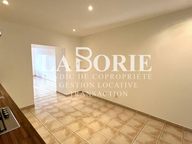 Maison à louer, 67m², ENTRAIGUES SUR LA SORGUE