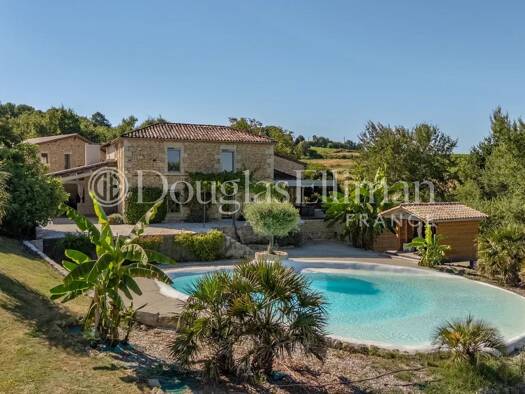 Maison à vendre 1 350 000 € 17 pièces 13 chambres 695 m² Saint-Germain-de-Grave 33490