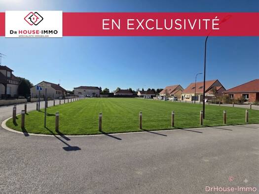 Terrain constructible viabilisé à vendre 82 000 € 718 m² de terrain Saint-Lyé 10180